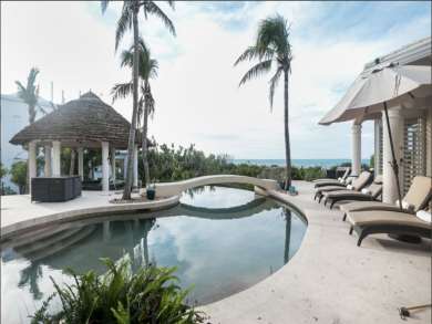 Contemporary Four Bedroom on Grace Bay